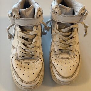 Nike Air Force 1 high leather size 4Y  High-Top Sneakers